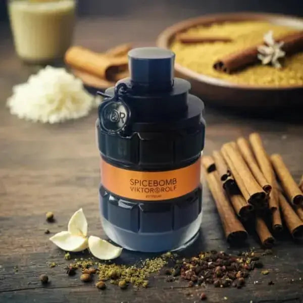 Spicebomb Extreme EDP para Hombre - Aromática CR