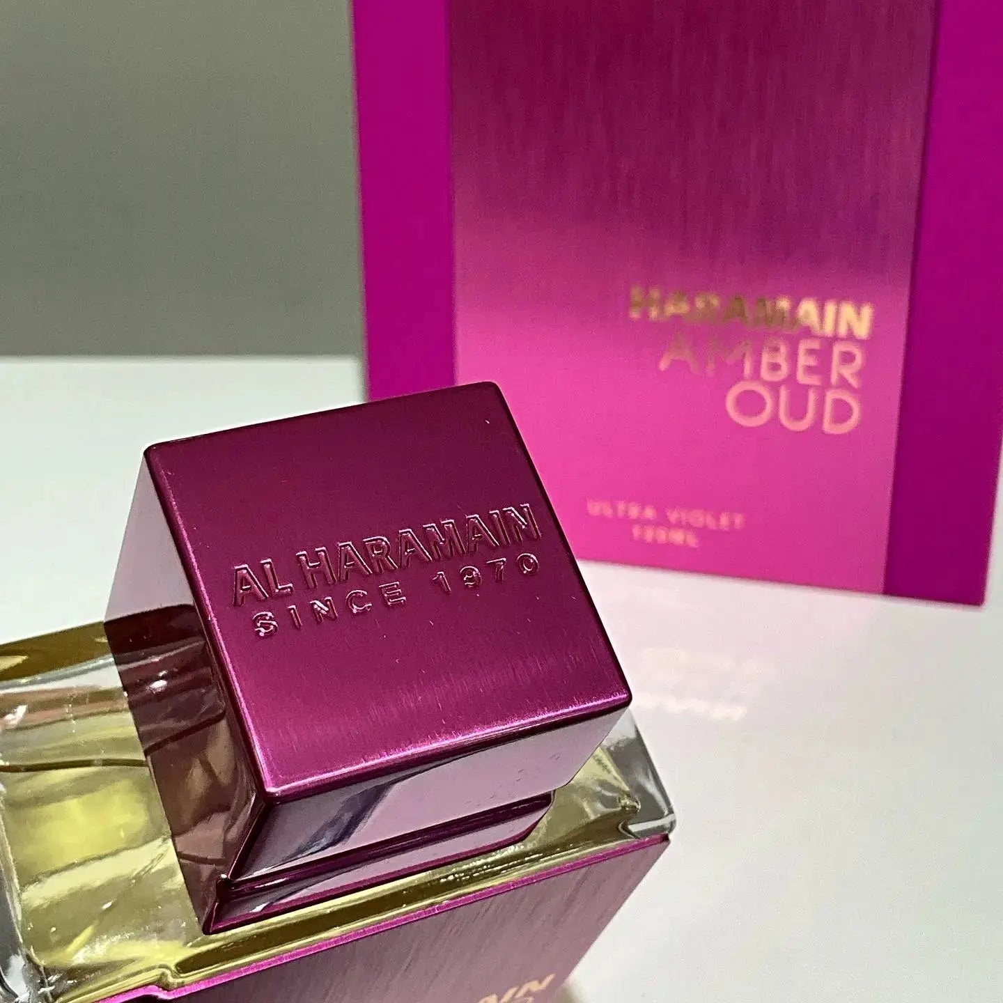 Amber Oud Ultra Violet EDP para mujer 60 ml - Aromática CR