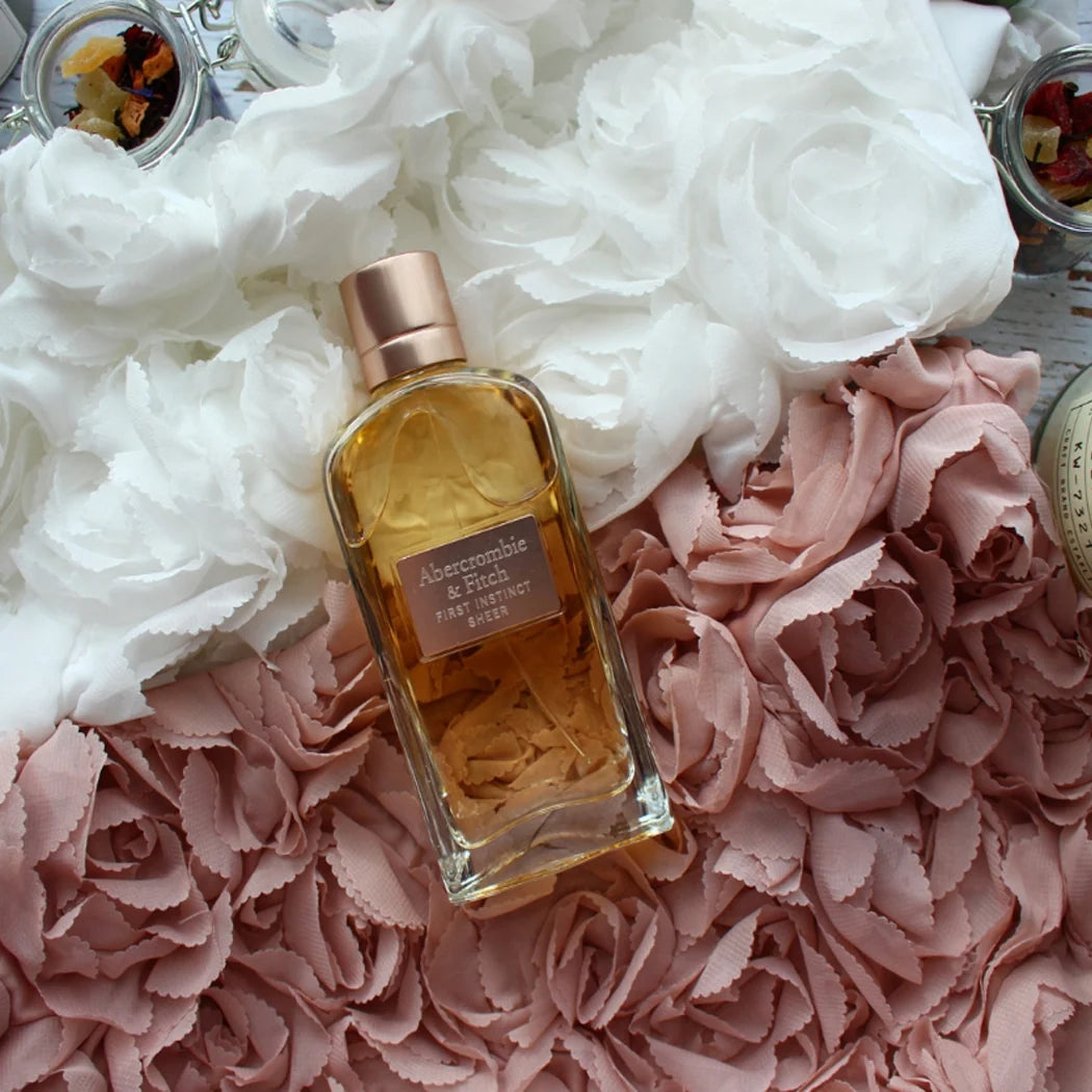 First Instinct Sheer - Aromática CR