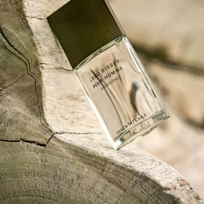 L’Eau d’Issey Pour Homme Eau & Cèdre EDT para Hombre - Aromática CR